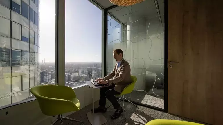 Air Liquide employee in La Défense